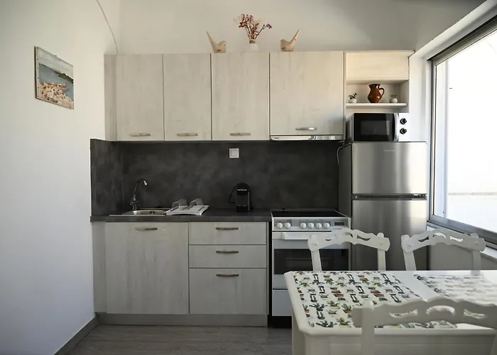 Apartament Porto Ermupoli